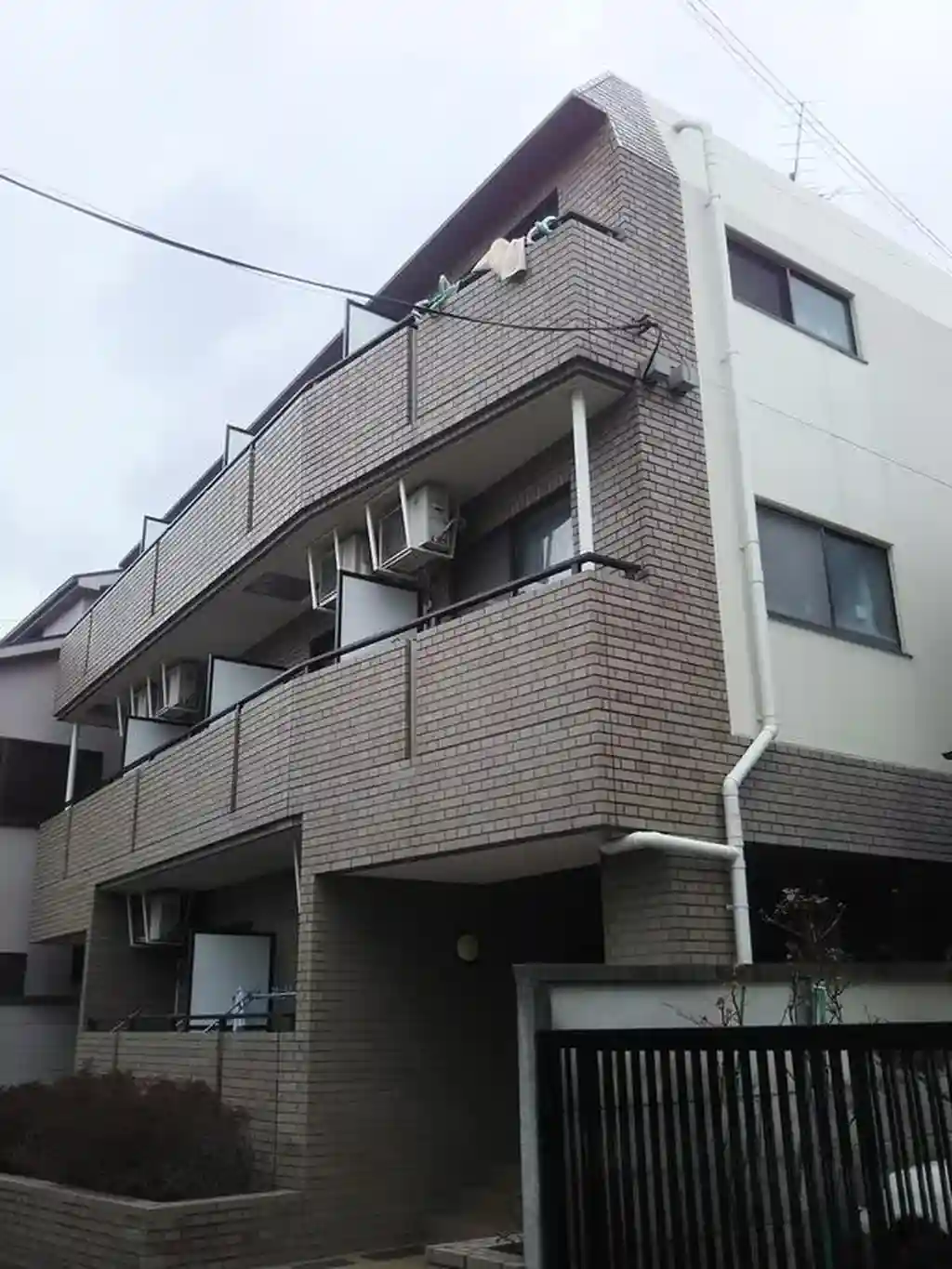 メゾンクレハ南台 外観