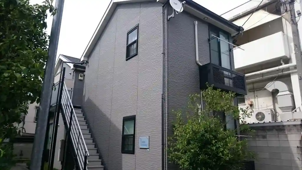 レオパレスコリウス 外観