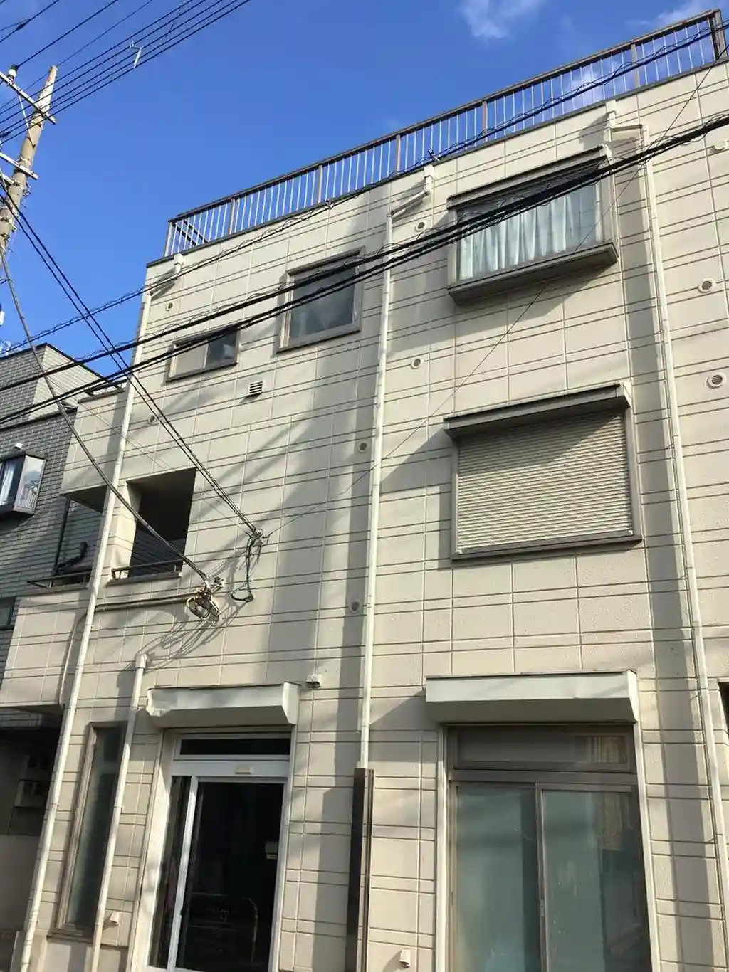 エスコート中里 外観
