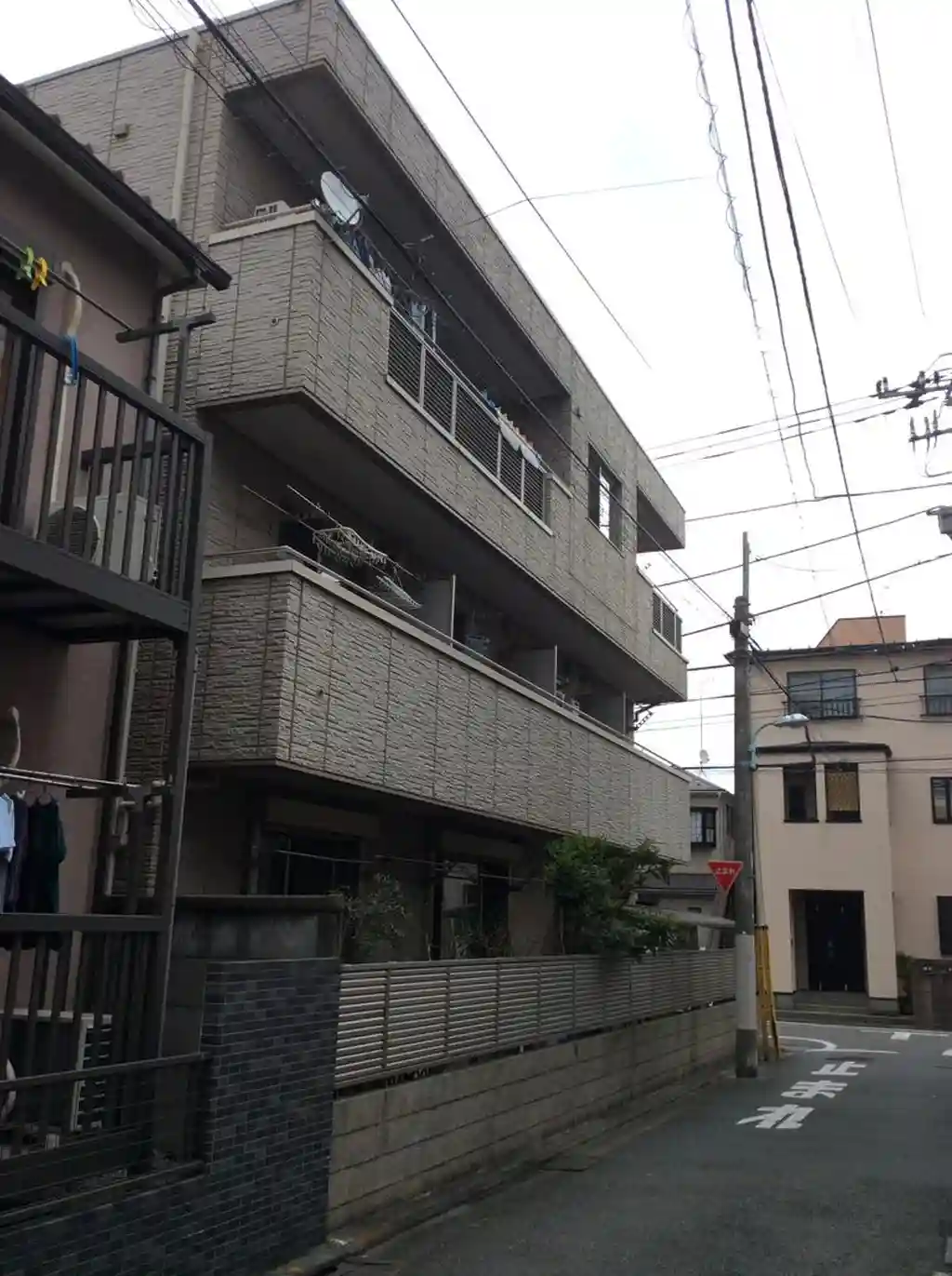 アムール祐天寺 外観