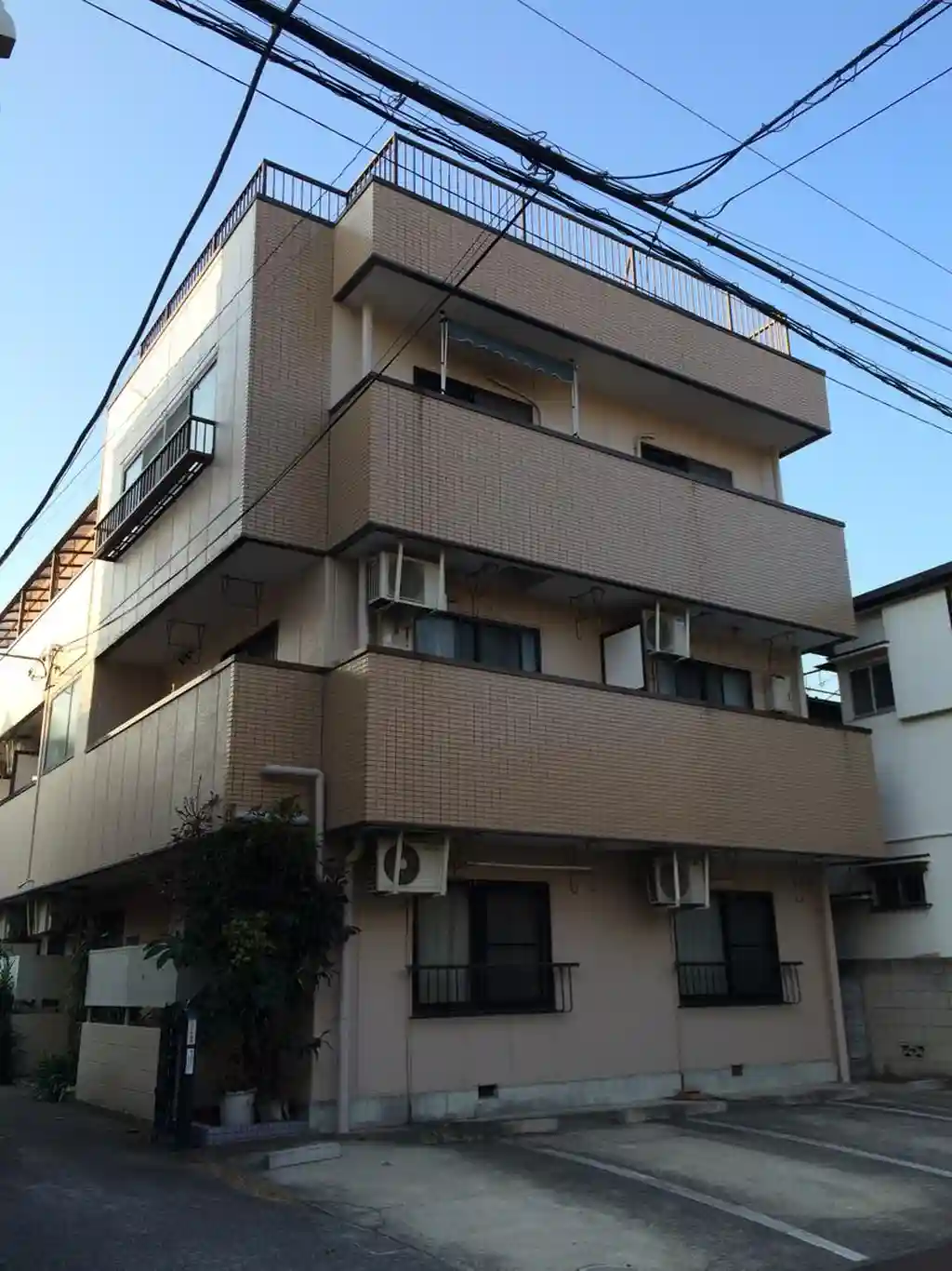 シャトル田中 外観