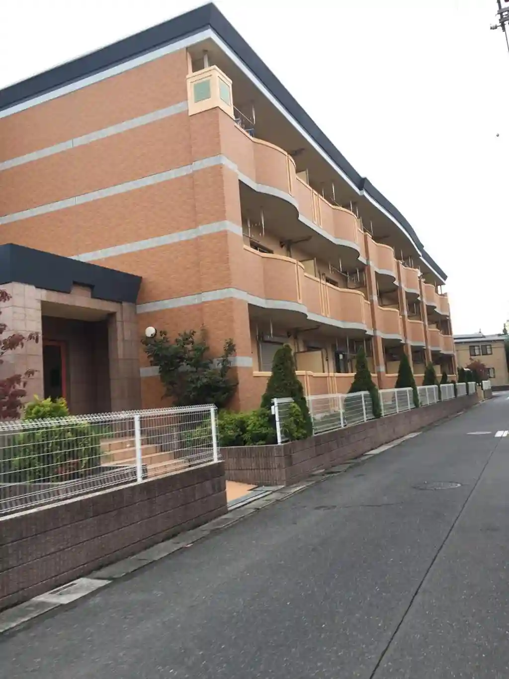 リズセンティアA 外観