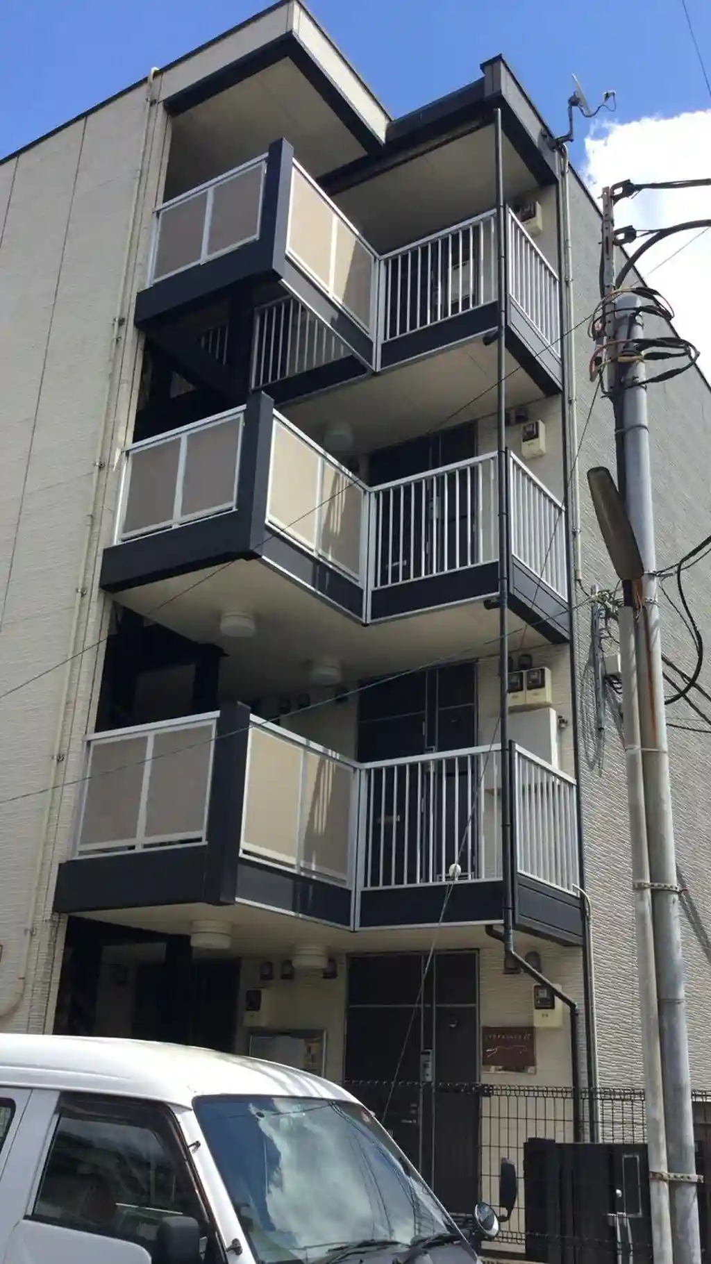 レオパレスメローネVII 外観