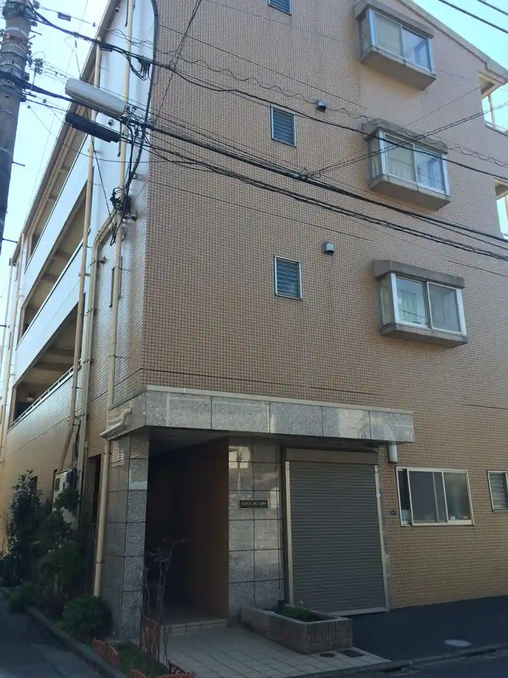 セルカデリオ 外観