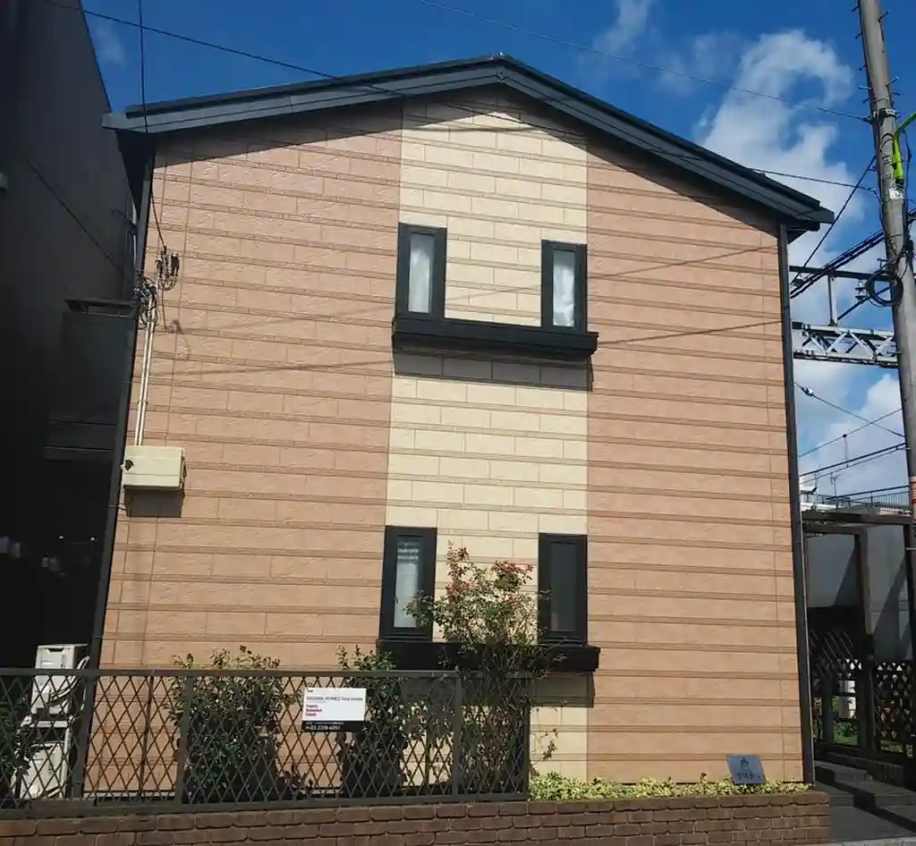 デメテル 外観