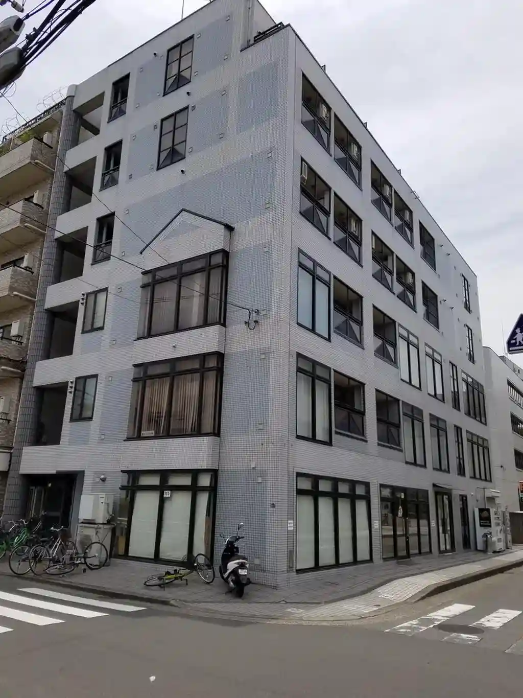 リエス鶴見 外観