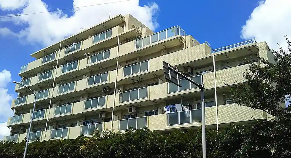 コスモ大倉山弐番館 外観