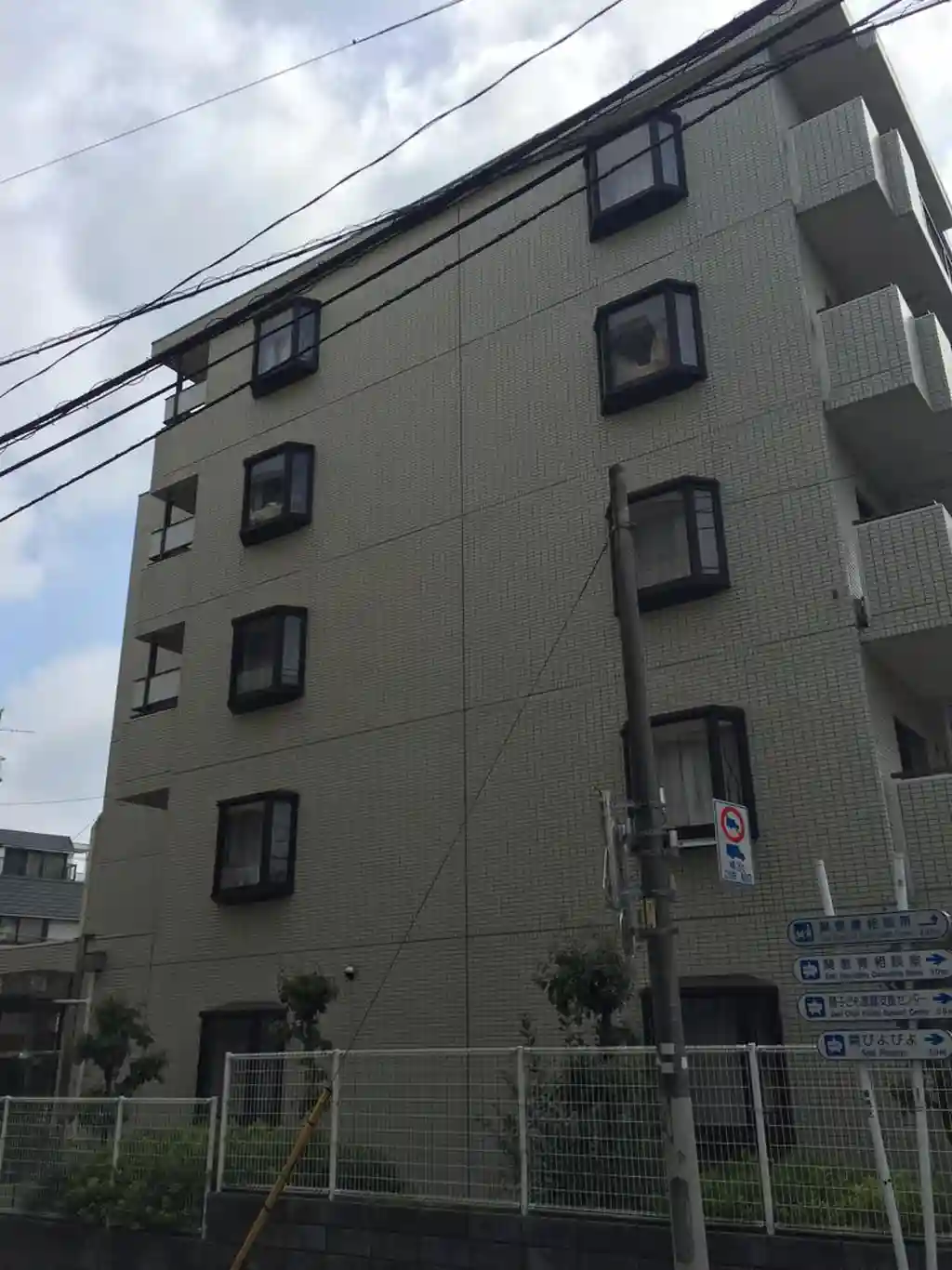フローラ関富 外観