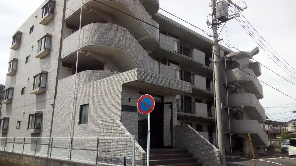 ブルヤール橋本 外観