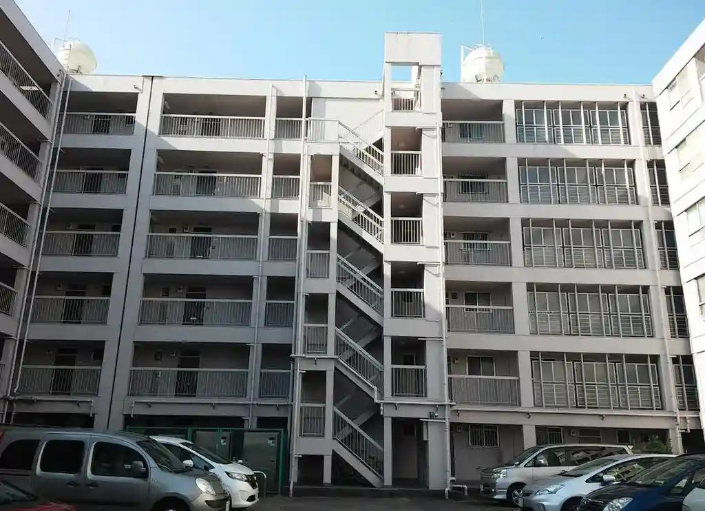 大倉山第2コーポラスD棟 外観