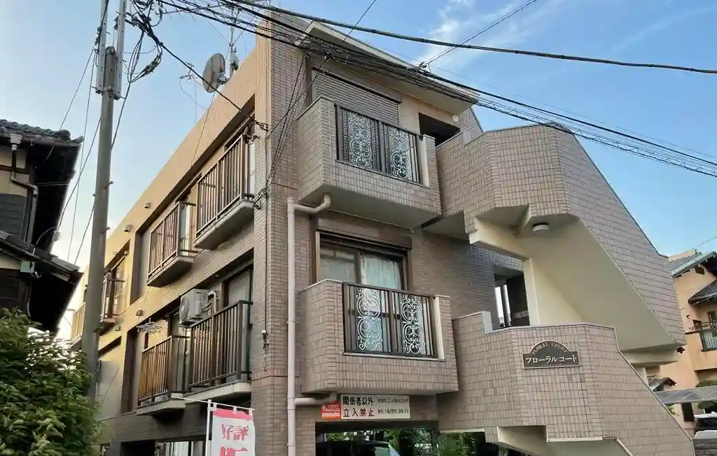 フローラルコート 外観