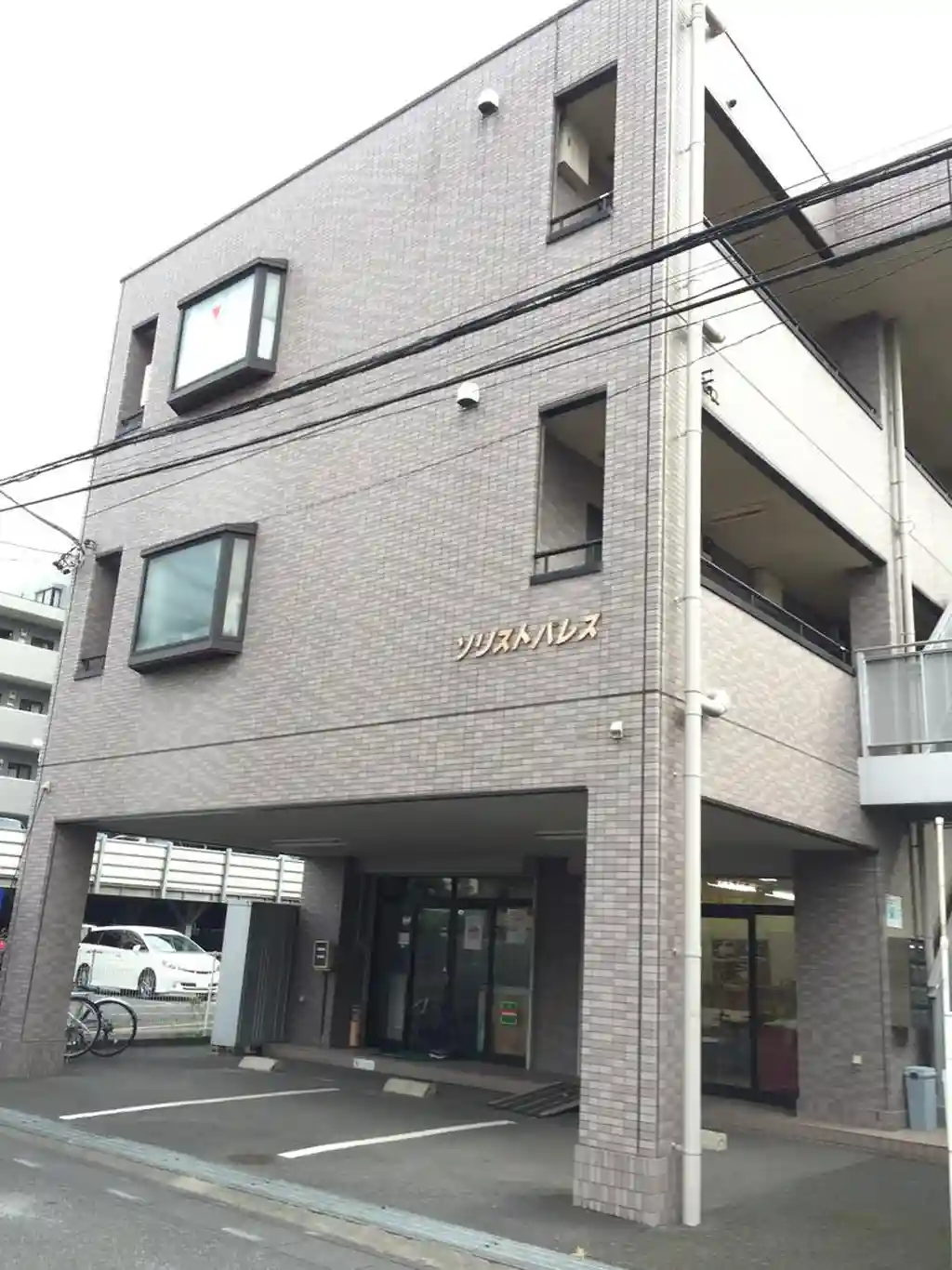 ソリストパレス 外観