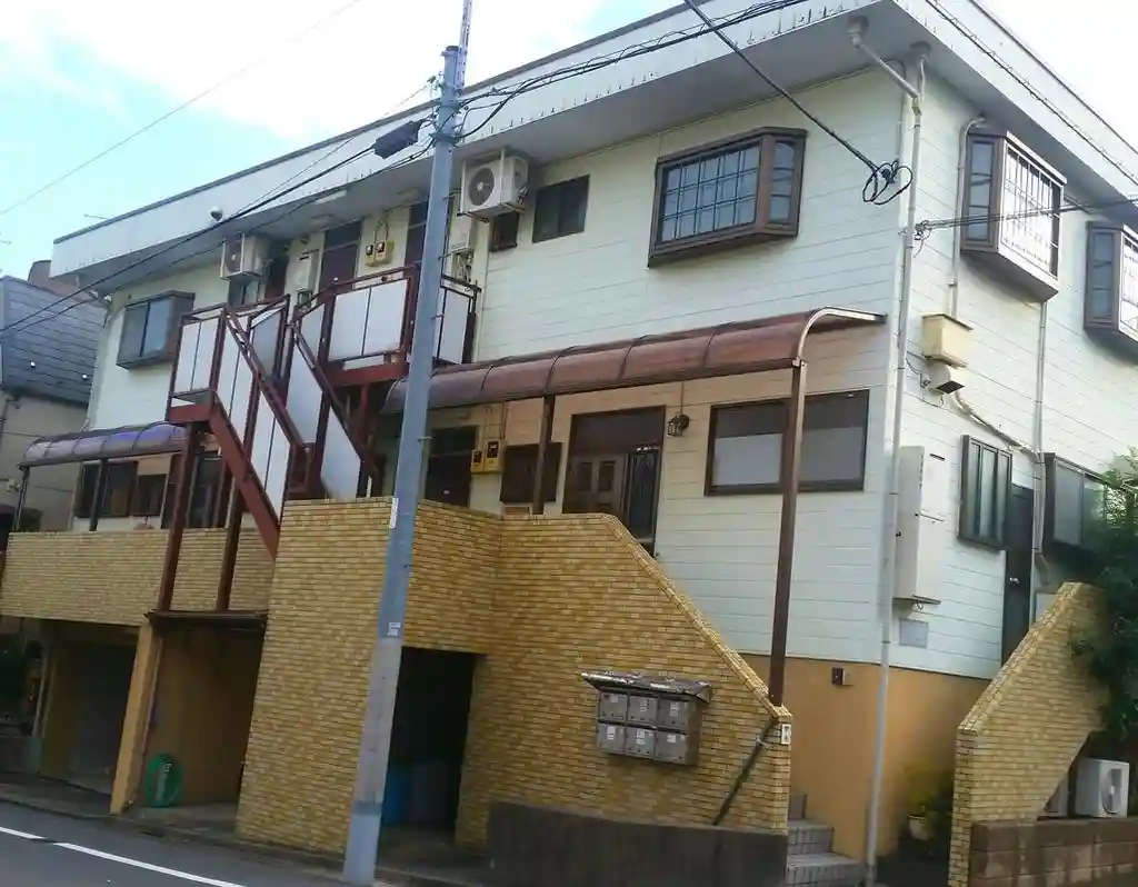 青海アパート 外観