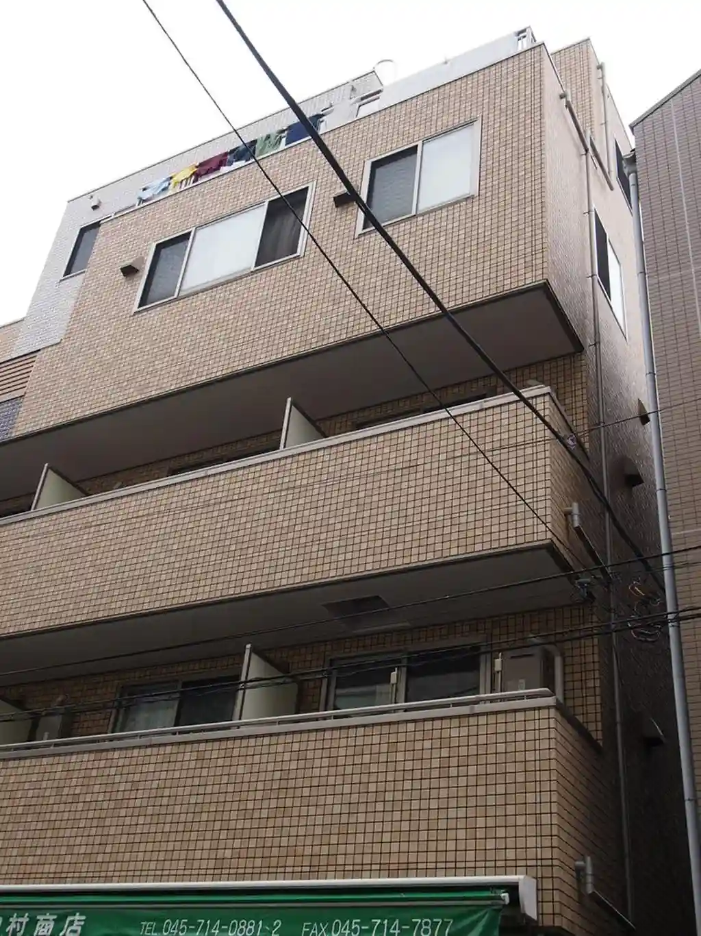 フレア 外観