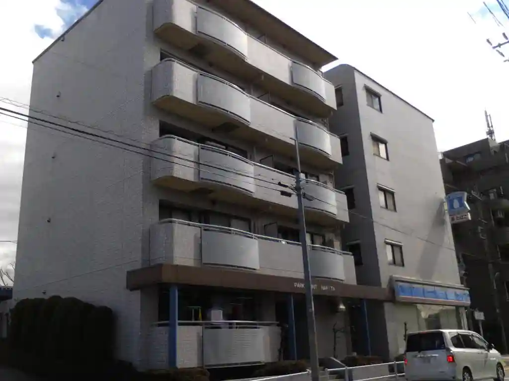 パークフロントナリタ 外観