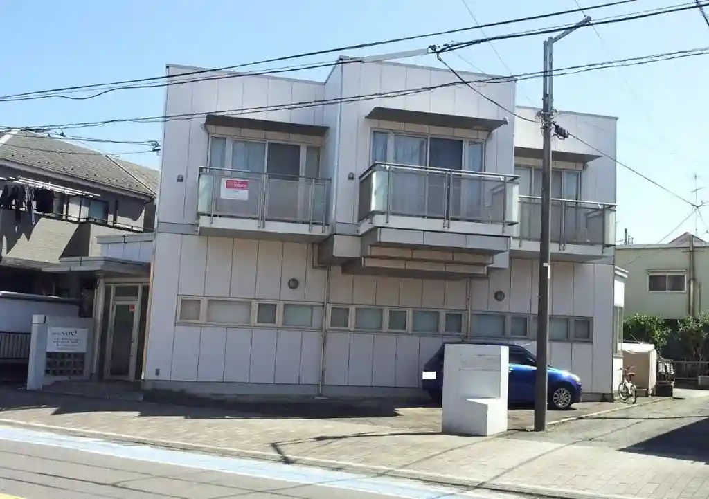 プレシャストーン 外観
