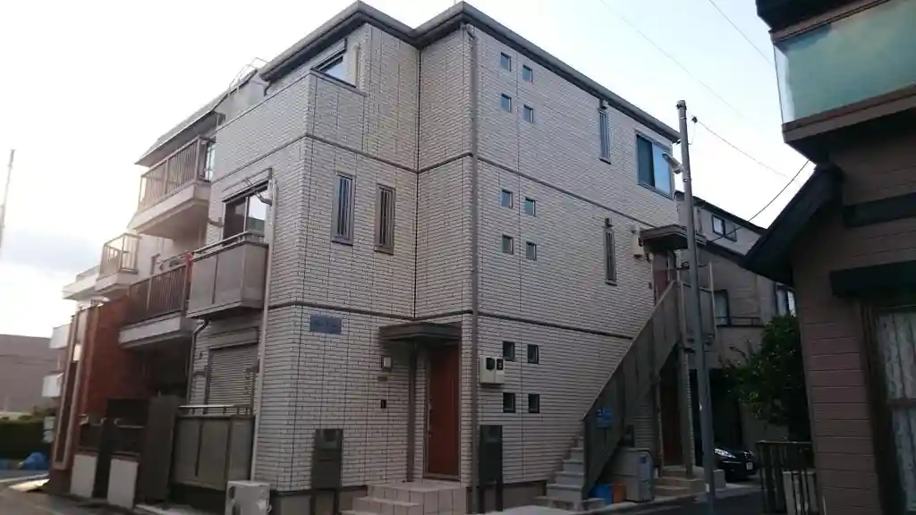 DEARCOURT 外観
