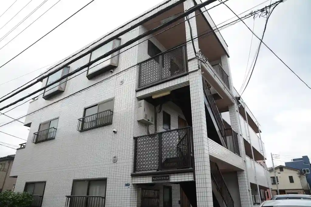 カムフォートヤマイチ 外観