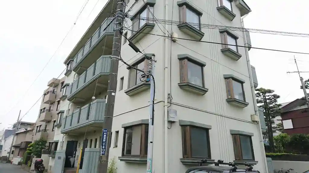 コーポリヴァー片瀬 外観