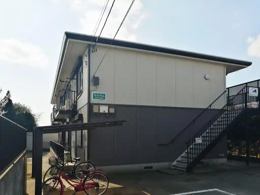 クレストブエム 外観