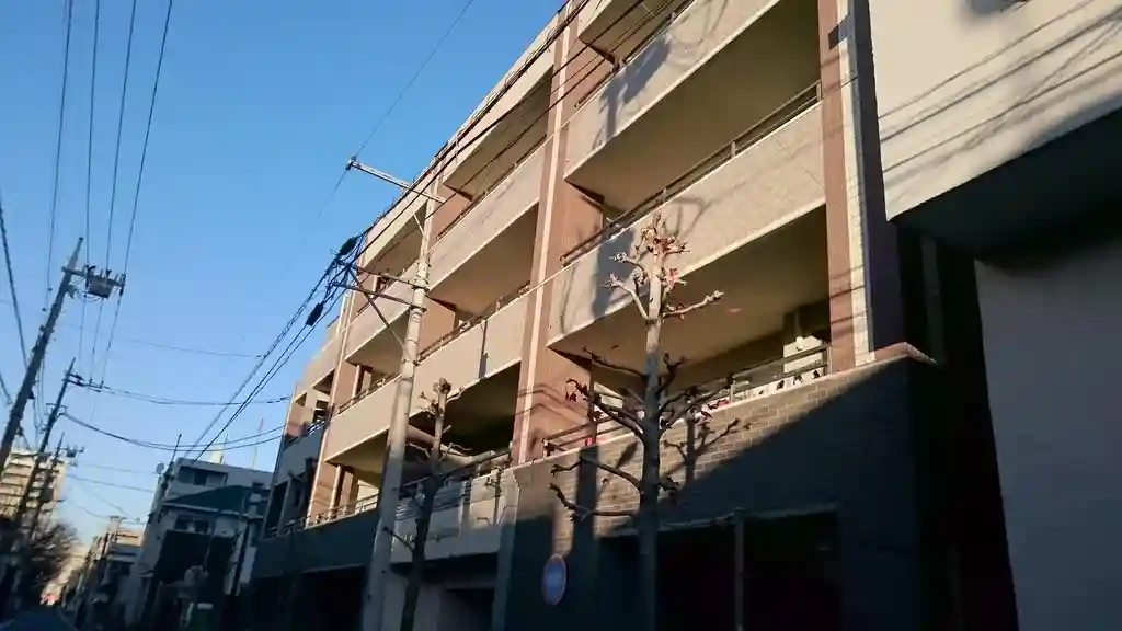 ライオンズヴィアーレ蓮根 外観