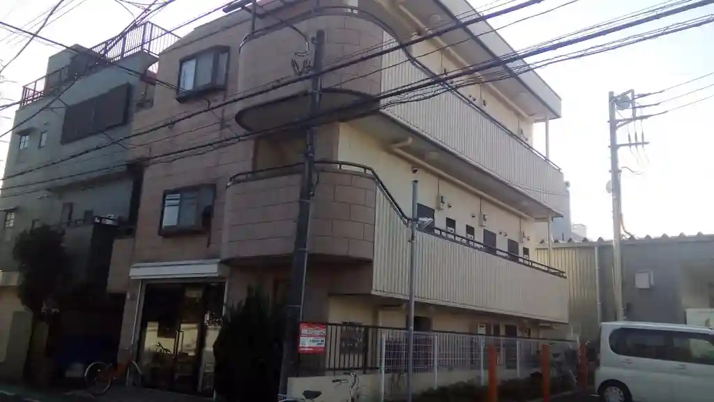 クレスト 外観