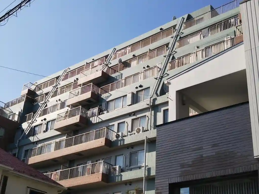 ガーデンホーム東寺尾ヒルズ 外観