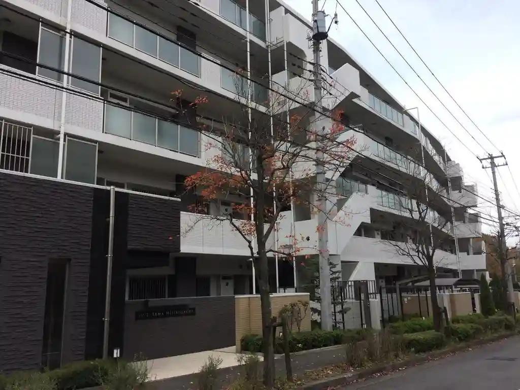 レーベンハイム多摩聖ヶ丘 外観