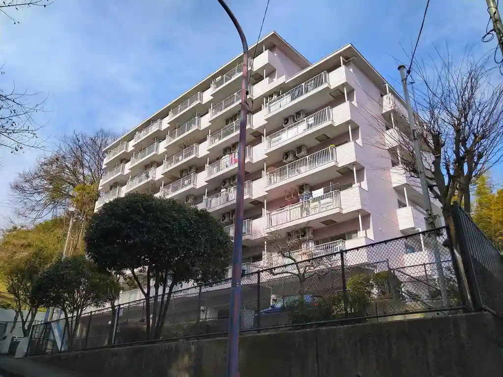 グローリア初穂鎌倉岡本 外観