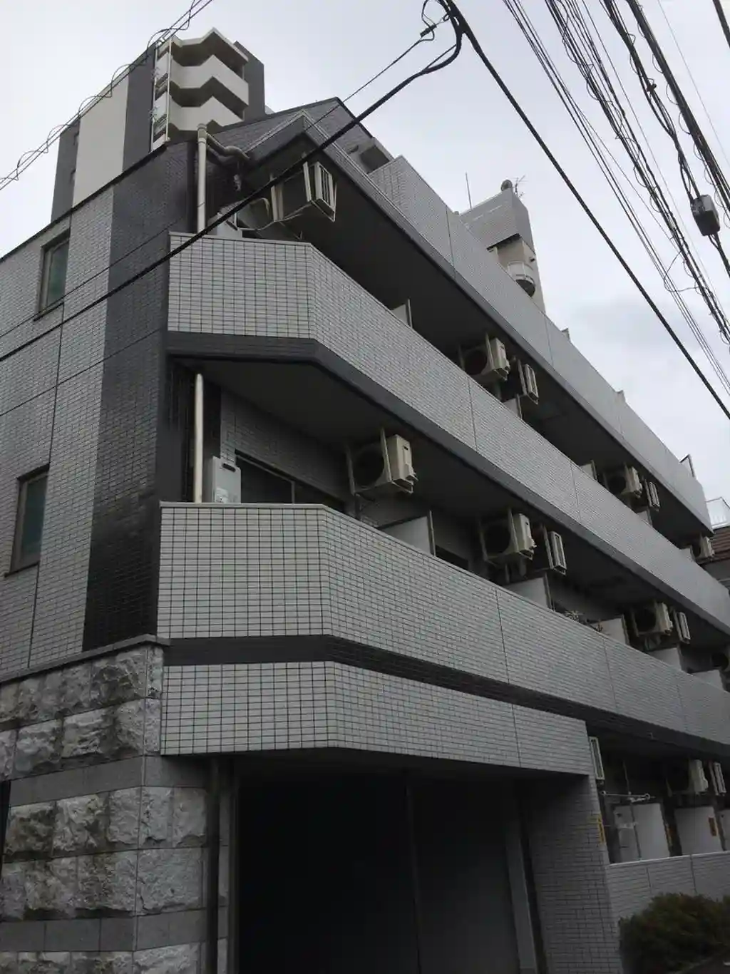 アヴァンツァーレ巣鴨 外観