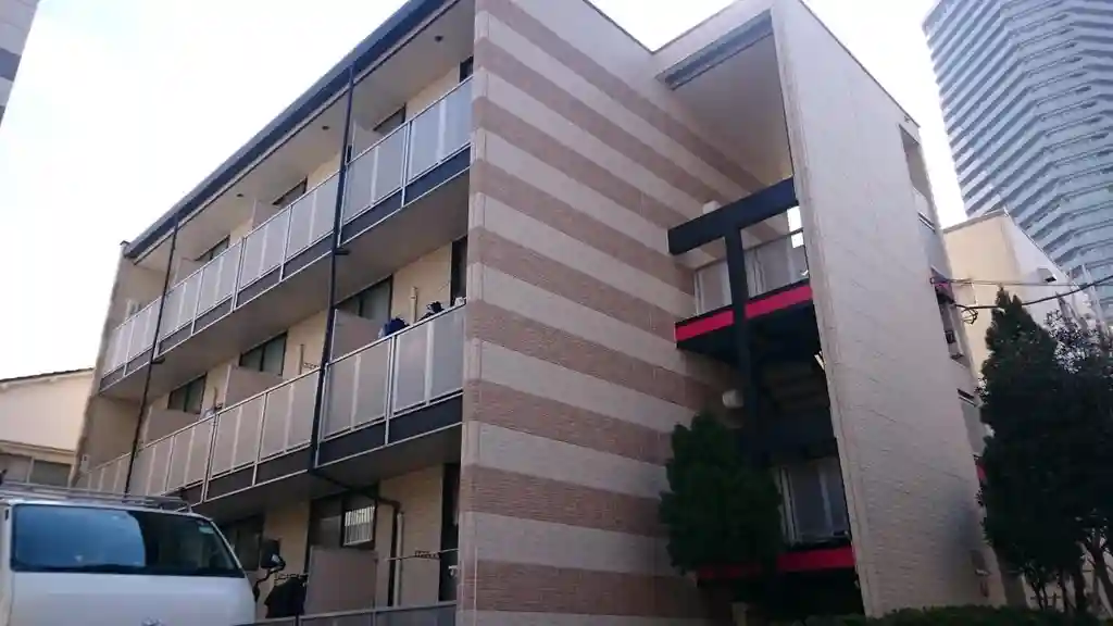 レオパレスレインボー 外観
