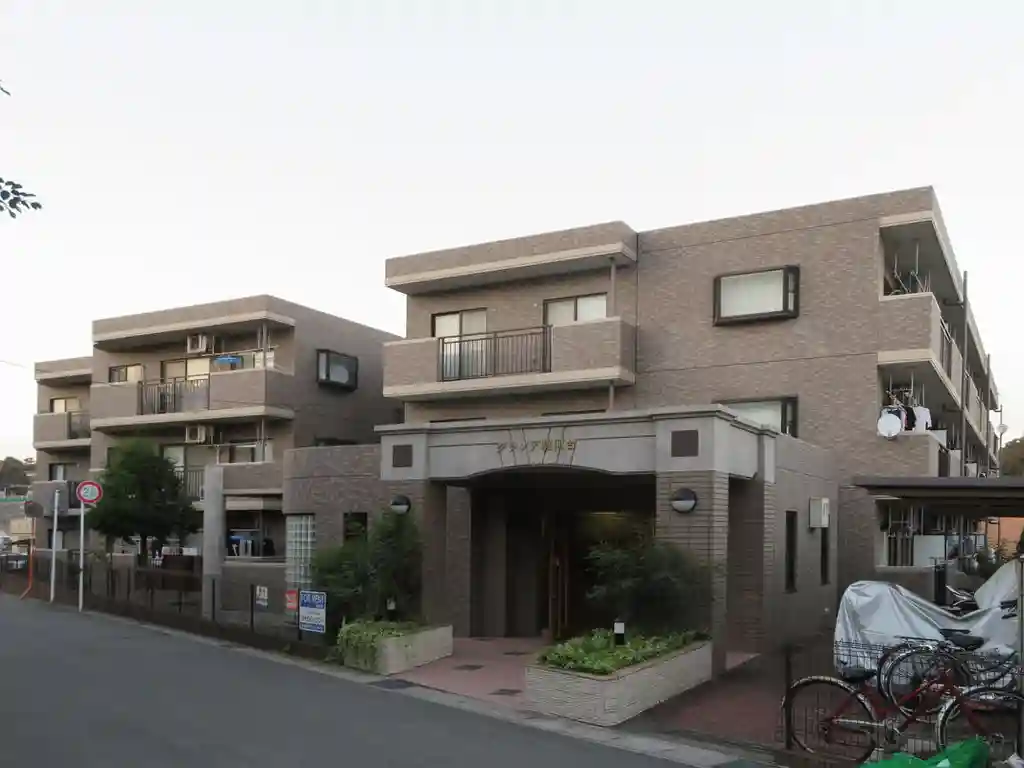 グランデ駿河台 外観
