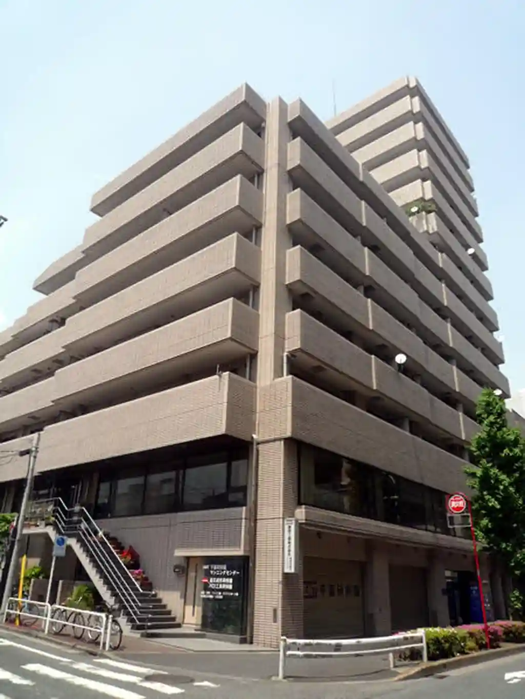 ゲオタワー池袋 外観