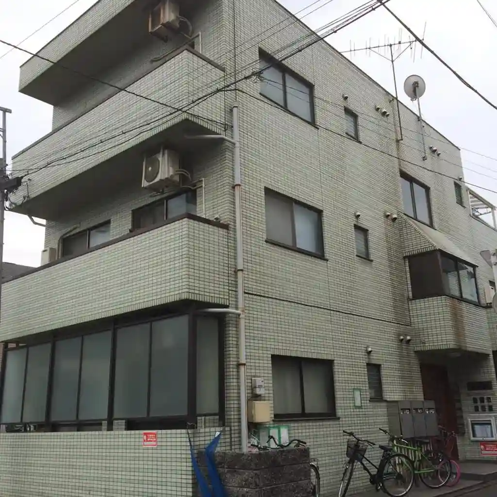中板橋イイダフラッツ 外観