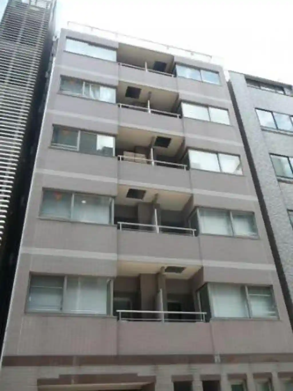 シャルム内神田 外観