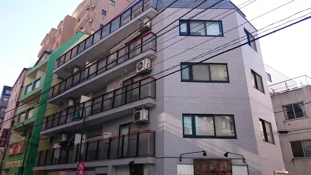 ジャクソン・ハイツ 外観