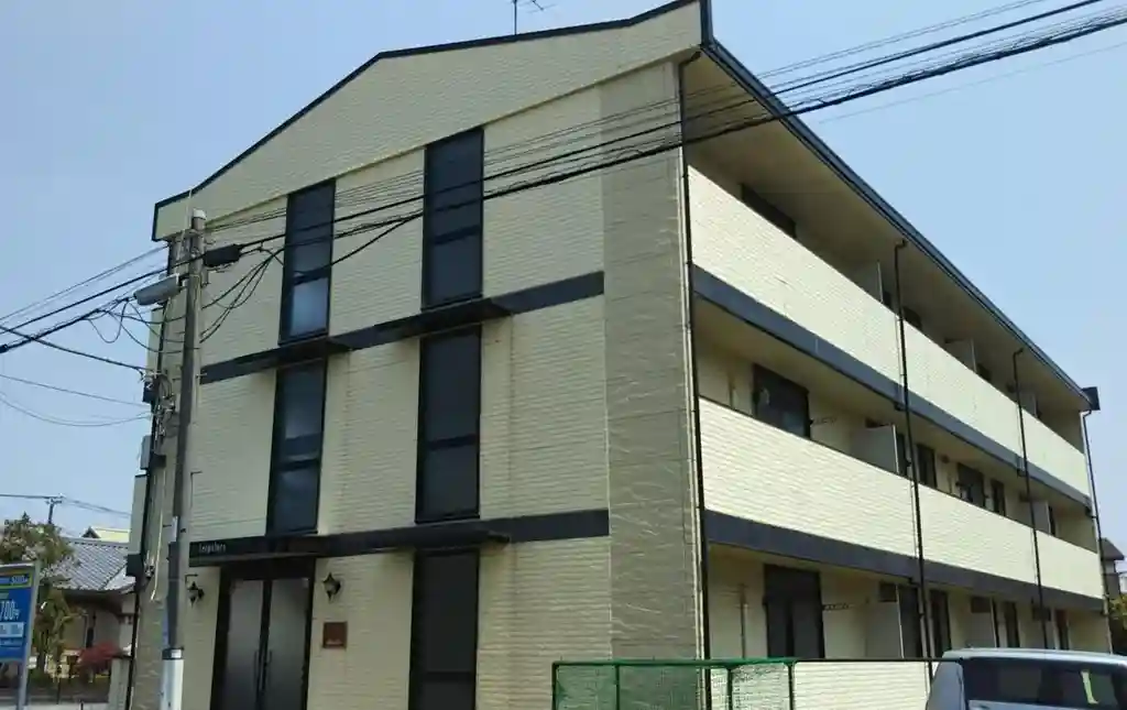 レオパレス純 外観