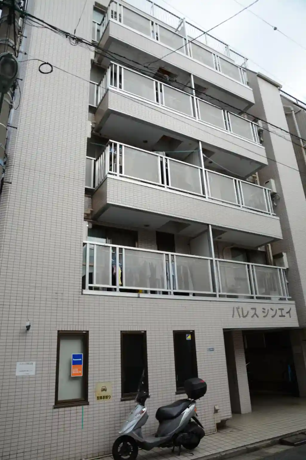 パレスシンエイ 外観