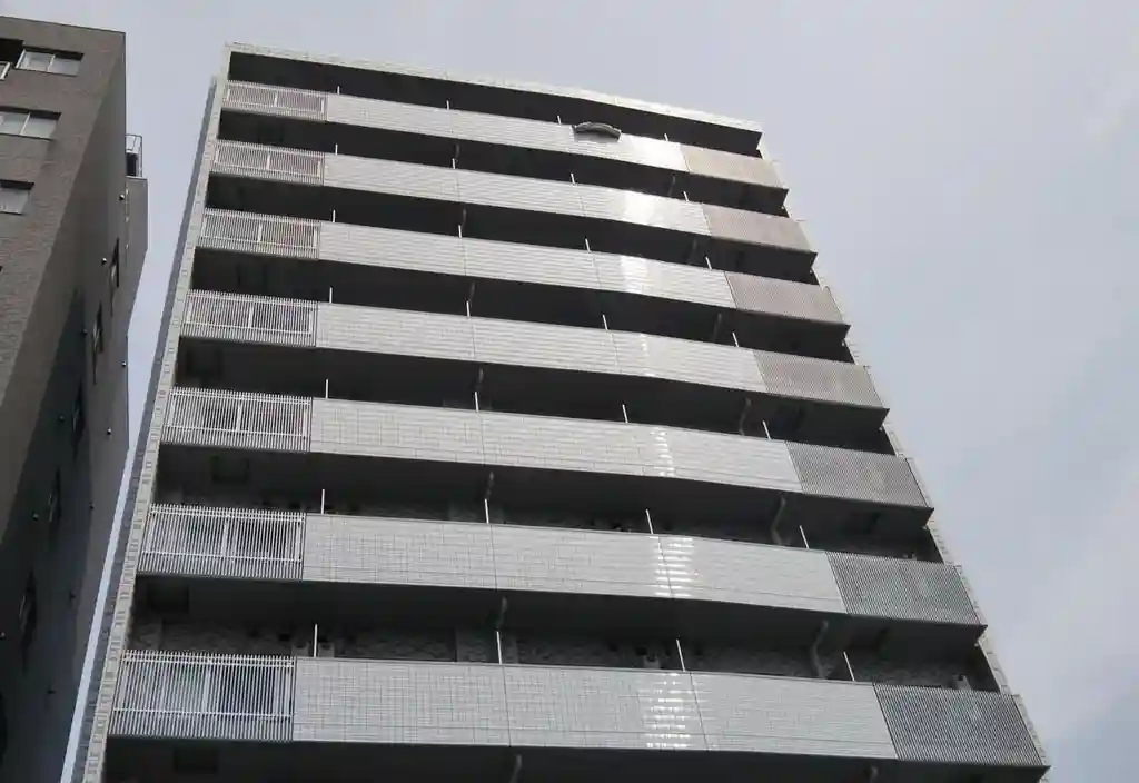 クレヴィスタ横浜新子安 外観