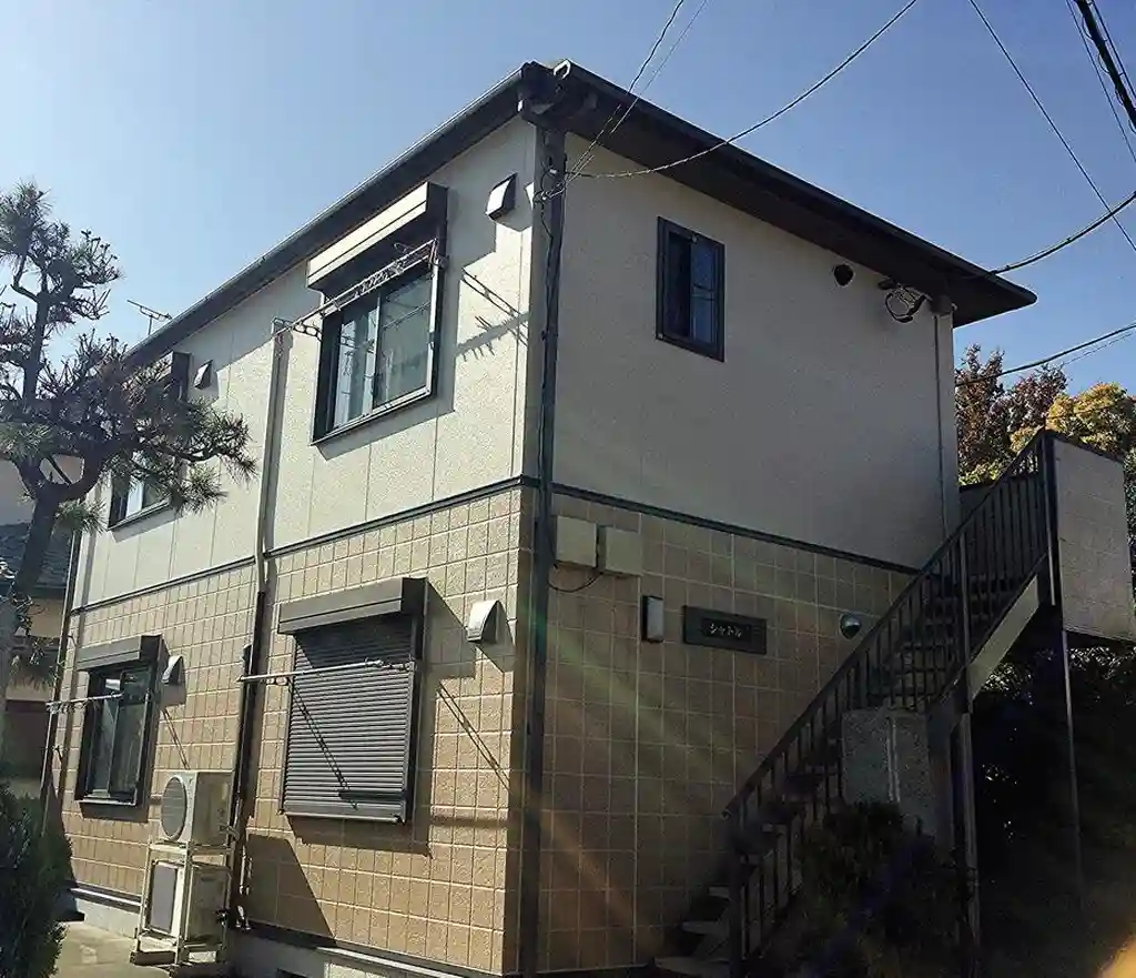 シャトル 外観