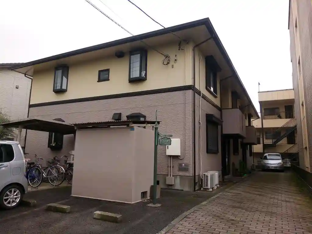 オークス 外観