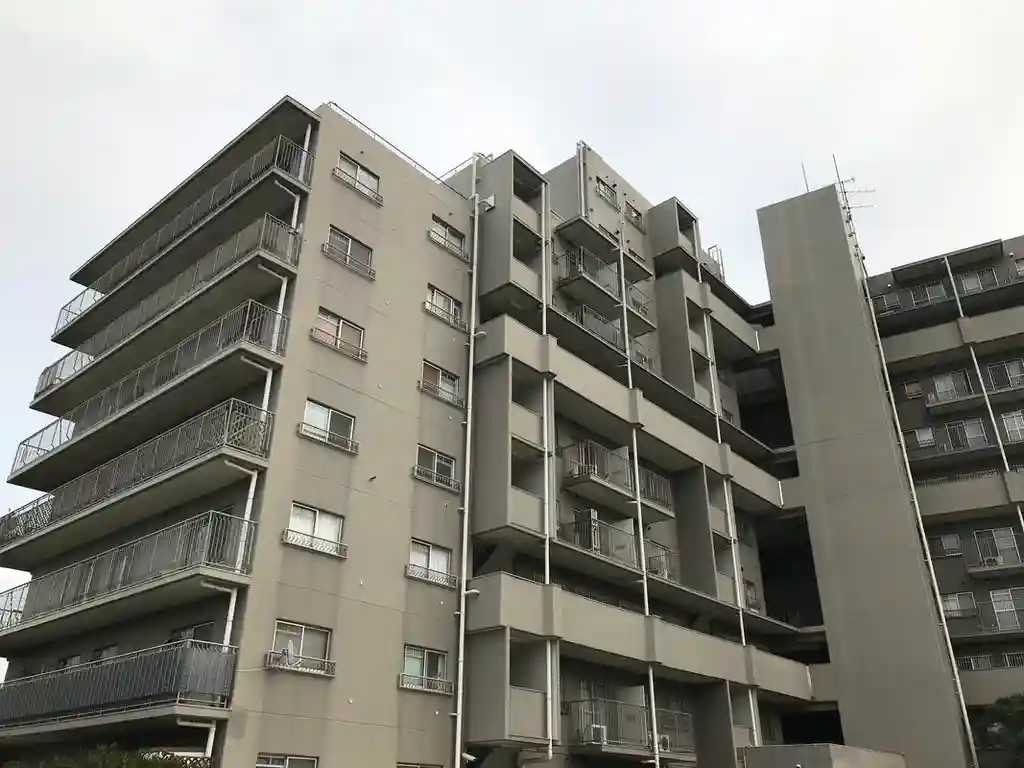 ライオンズマンション市川第2 外観