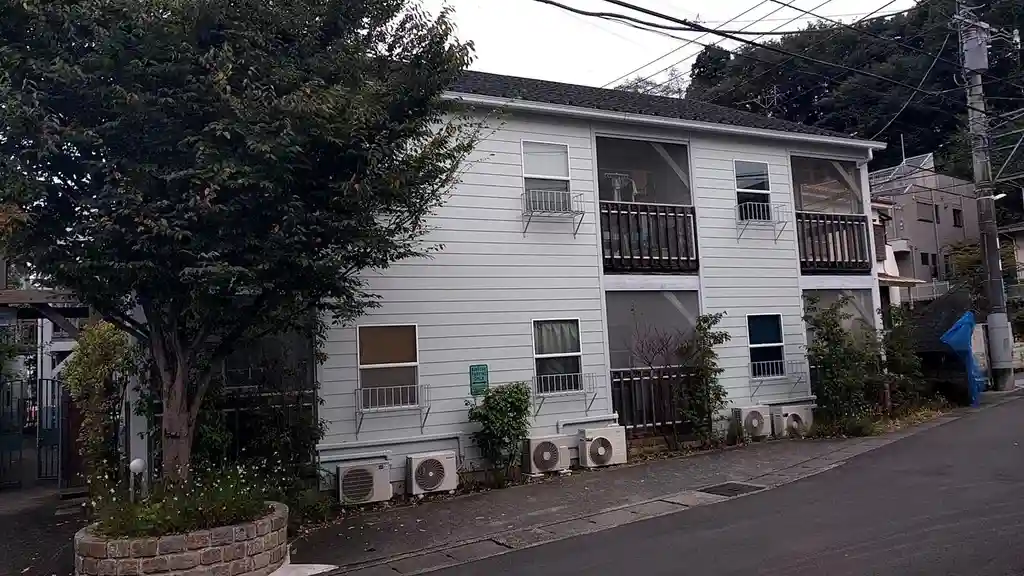 TIMBER APARTMEN 外観