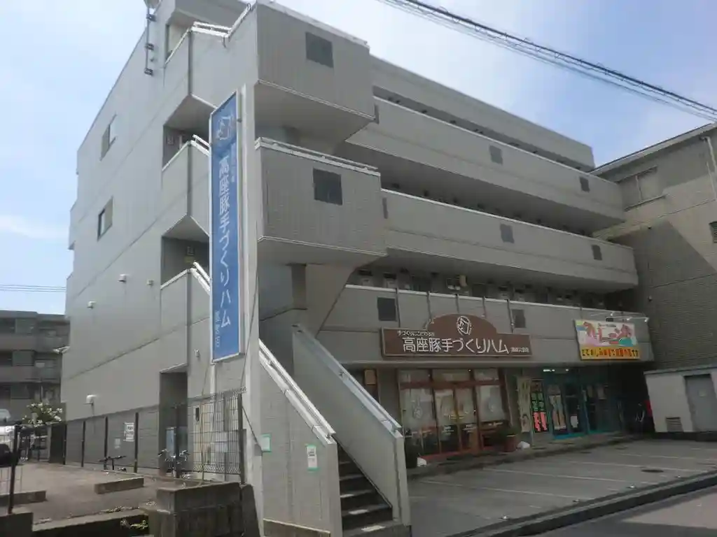 ペンタスマンション 外観