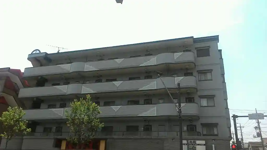 クレスト石原 外観
