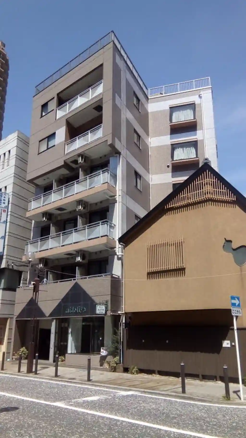 シャントレル 外観