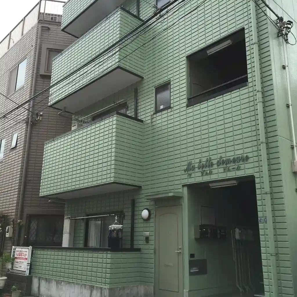 マヴェルドムール 外観