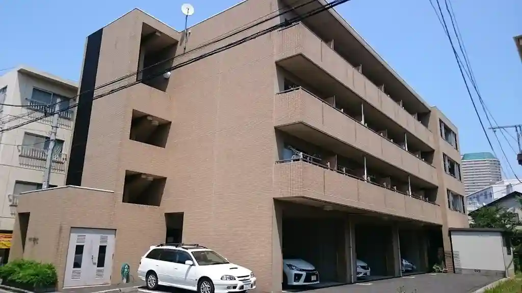 プレム川口 外観