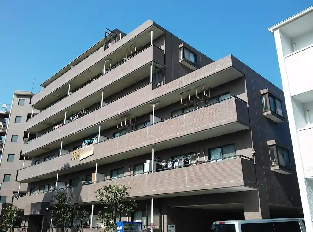 ラ・グランデ大倉山B棟 外観