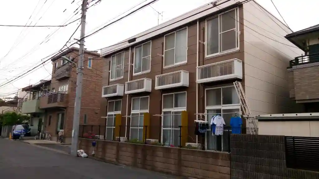 レオパレス明 外観